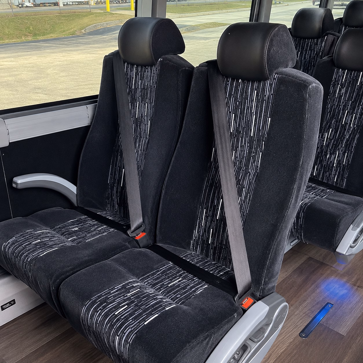 altamontespringscharterbuscompany com lets you find a faster airport option closer to home