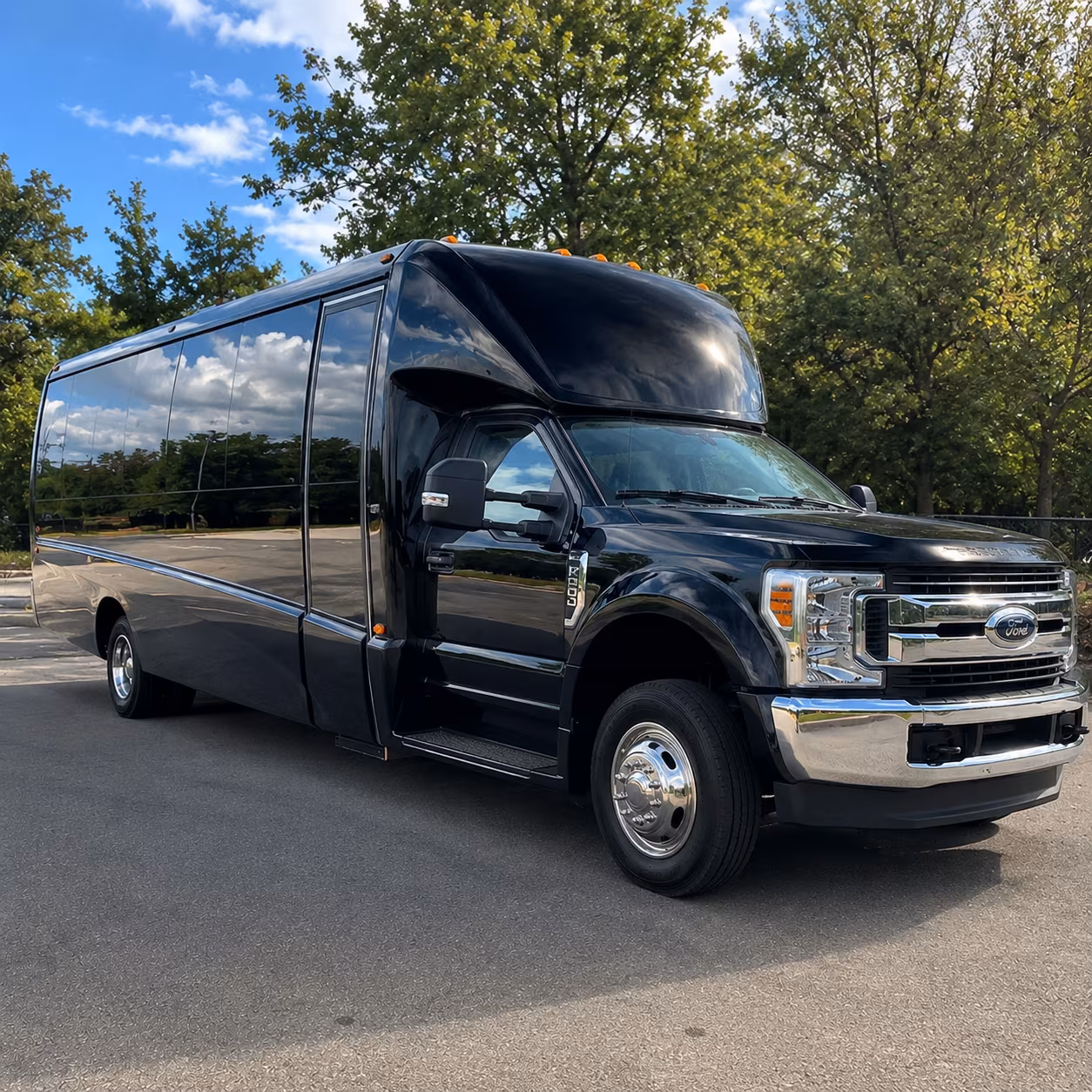 oviedo concert bus rentals for groups and fans