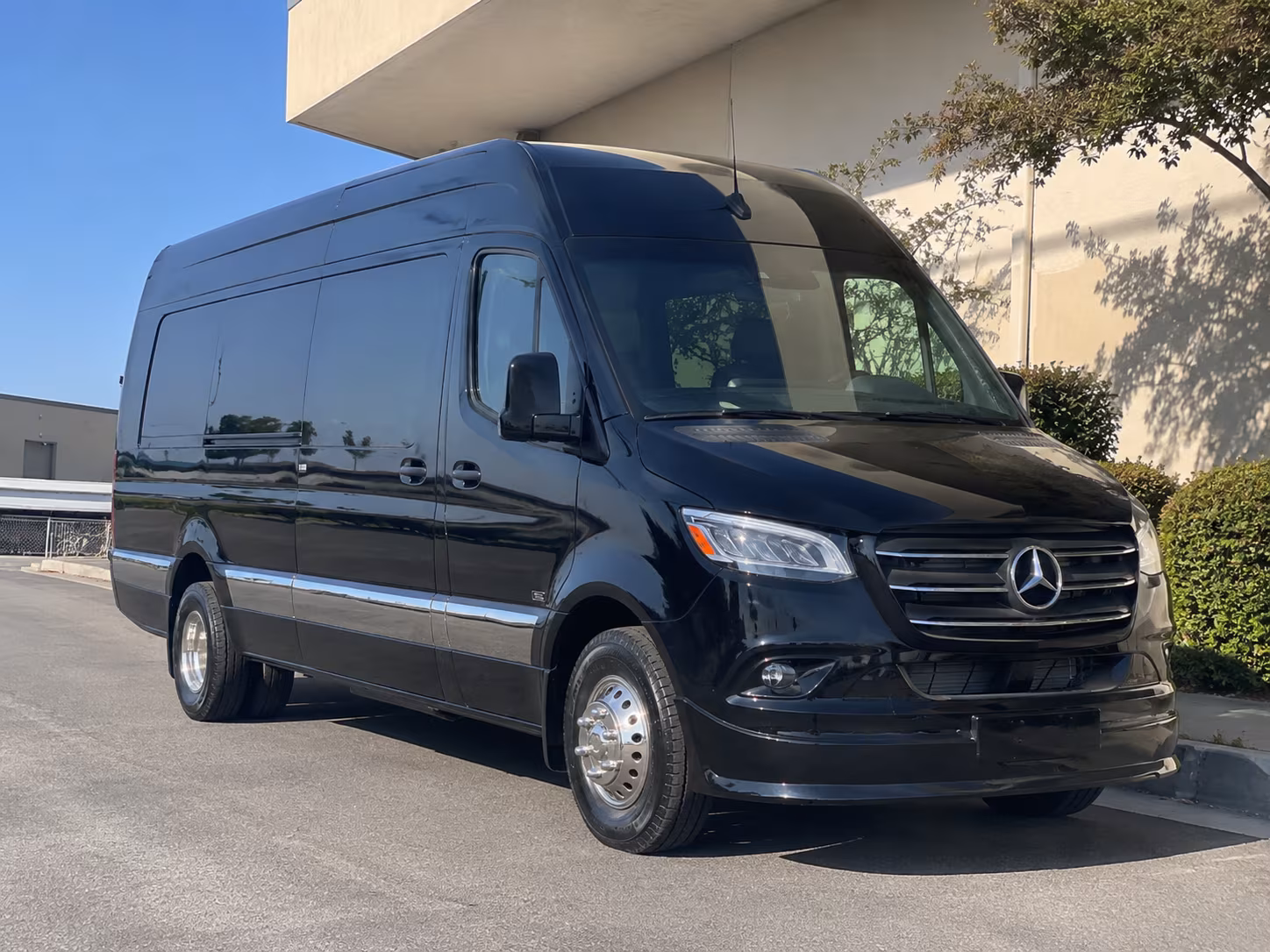 pine hills plan your big night with pine hills prom bus rentals