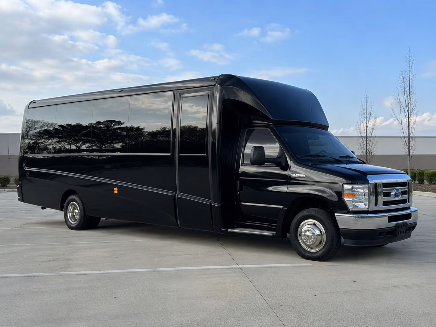 shuttle your team between altamonte springs hotels and the orange county convention center